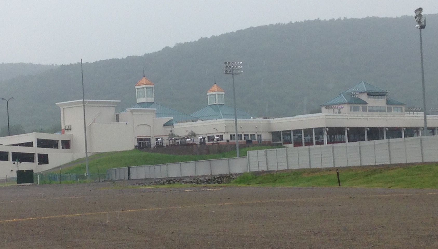 Deadline for fourth gaming license passes; Tioga Downs is only applicant