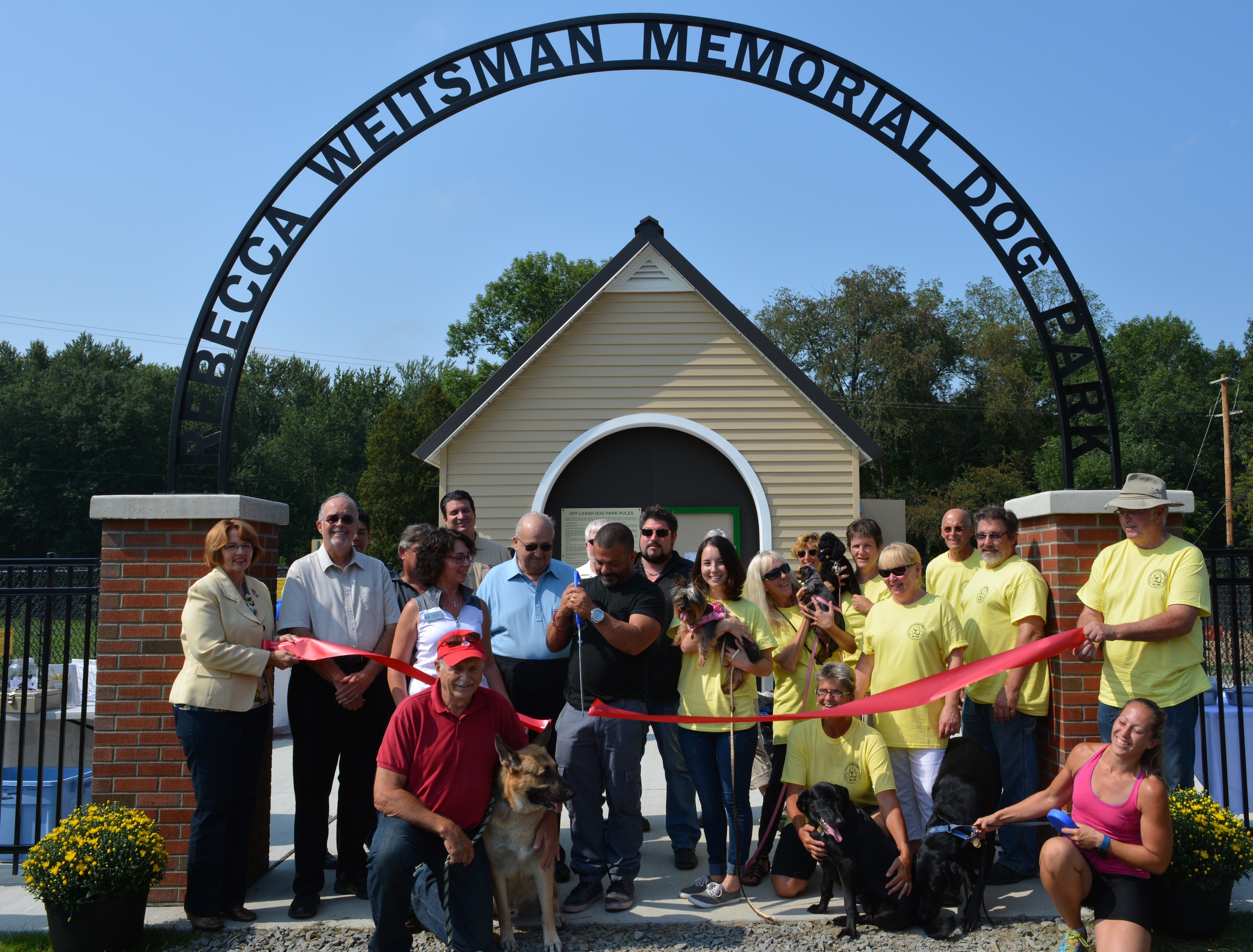 Rebecca Weitsman Memorial Dog Park officially opens in Hickories Park
