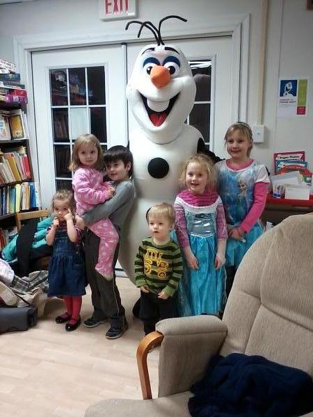 Olaf visits the Waverly Family Resource Center