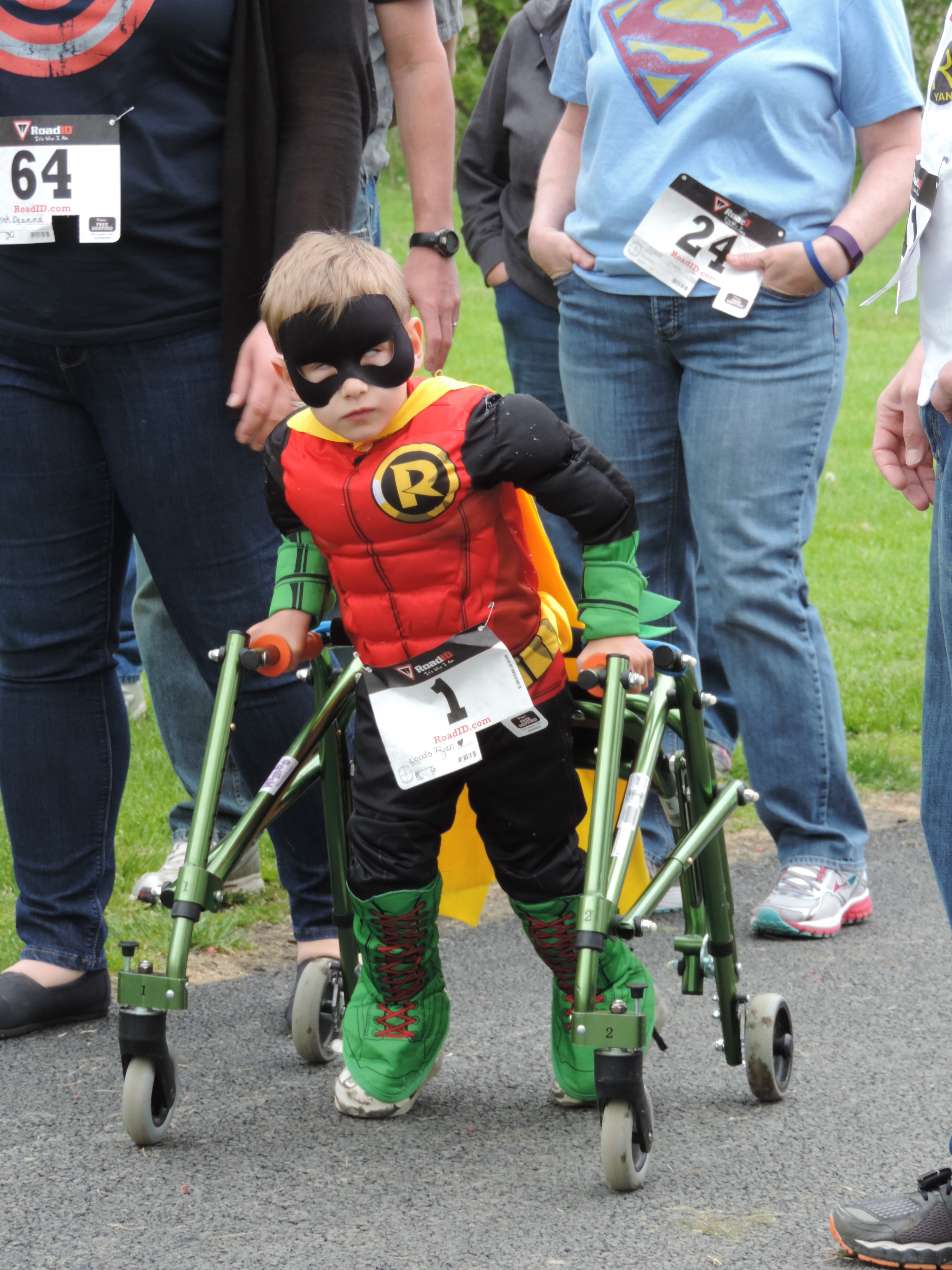 Hundreds of superheroes converge at Hickories Park event
