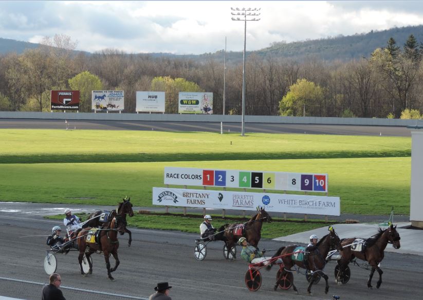 Tioga Downs announces 2016 harness racing, summer concerts and events