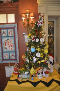 Zion Lutheran supports the O Tannenbaum exhibit