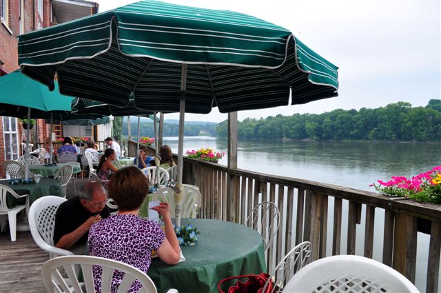 River Rose Café closes in Owego
