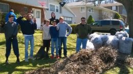 Lacrosse Program lends a hand!