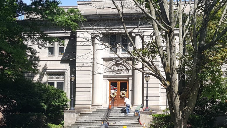 Coburn Library steps get repaired