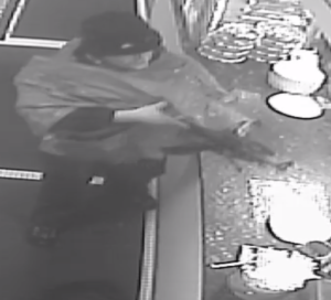 NYSP searches for man who robbed pizza shop in Endwell