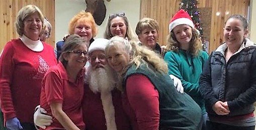 Women of the Moose spread Holiday cheer!