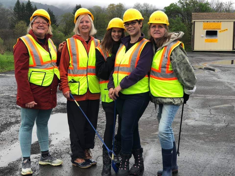 Candor Auxiliary performs roadside clean up