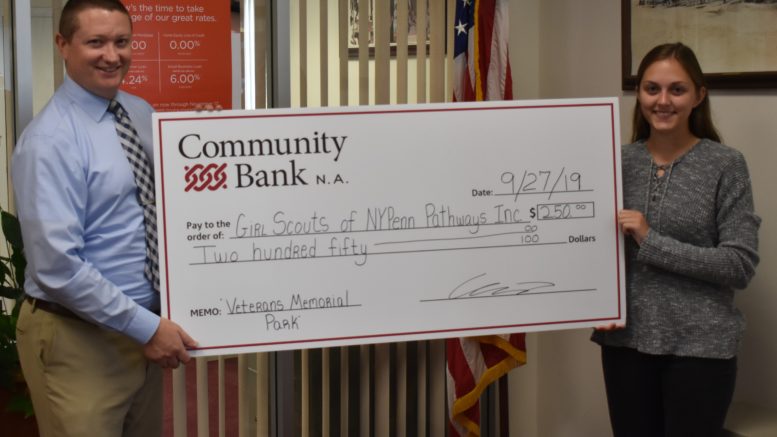 Community Bank contributes to Memorial Project