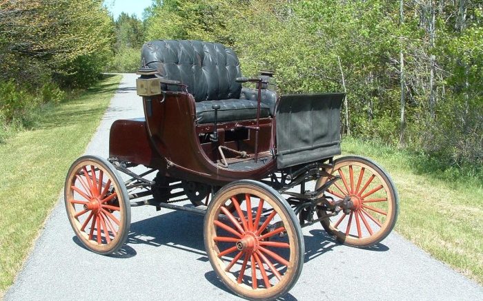 Collector Car Corner - 1904 Buffum: a first generation 4-cylinder automobile built in America