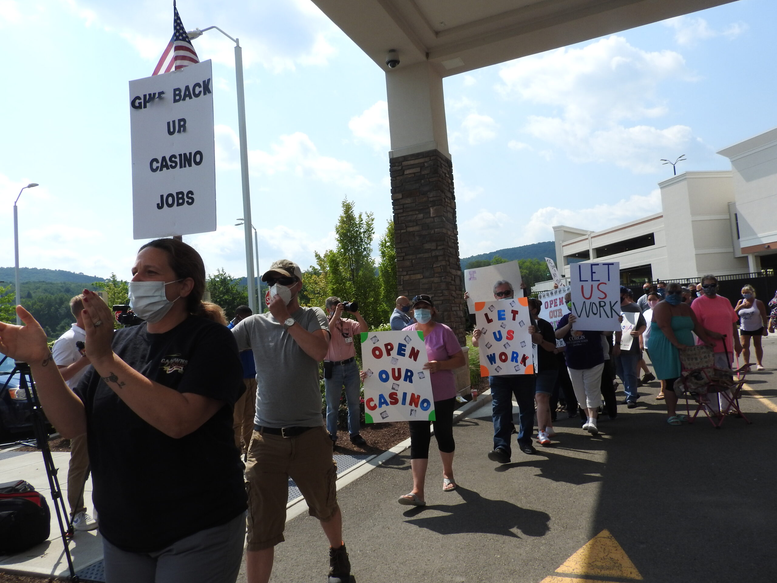 New York Casinos continue push to reopen