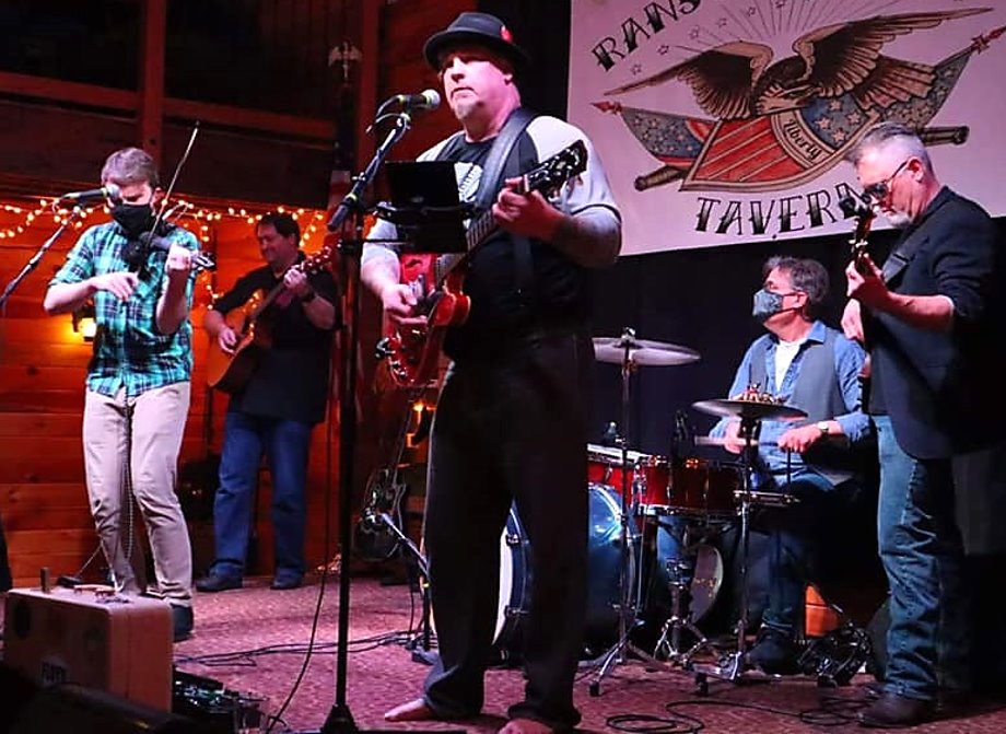 J Floyd and The Grave Sitters announce CD release