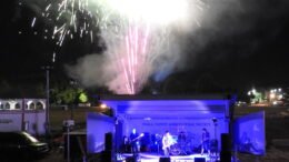 Music and fireworks at the fair