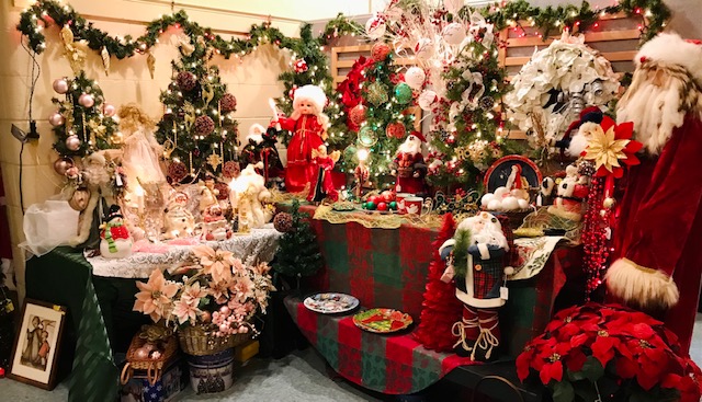 O Tannenbaum continues at Tioga County’s Museum