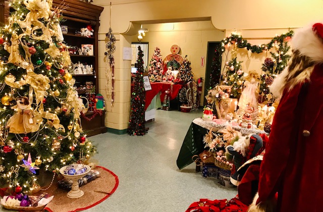 O Tannenbaum continues at Tioga County’s Museum