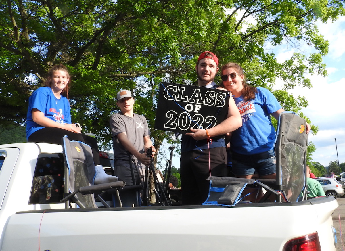 Senior Parade held Thursday; leads into Saturday's graduation for the Class of 2022
