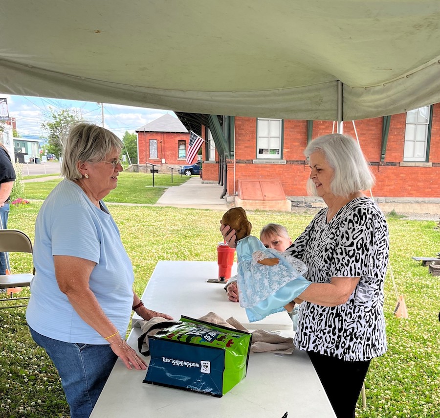Fourth Annual Antique Appraisal Day held in Sayre Owego Pennysaver Press