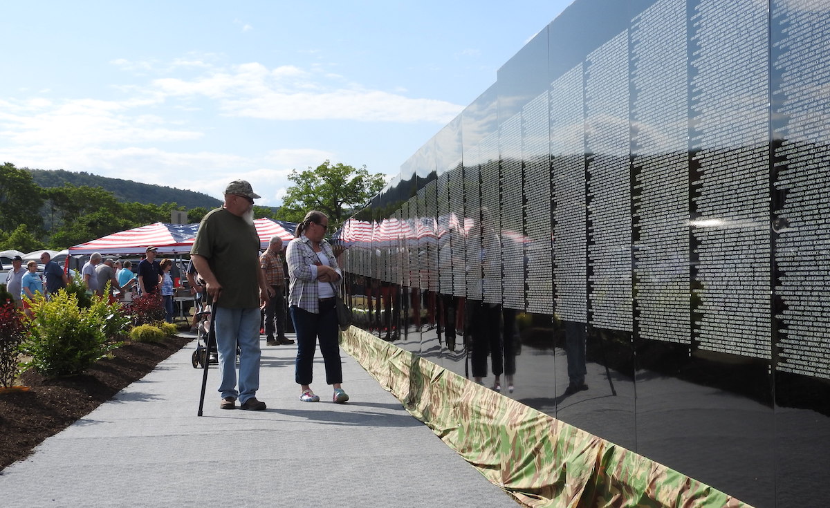 Vietnam Veteran Moving Wall rolls into Elmira 
