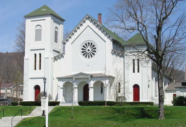 Pastors’ Thoughts: While We Were Yet Sinners