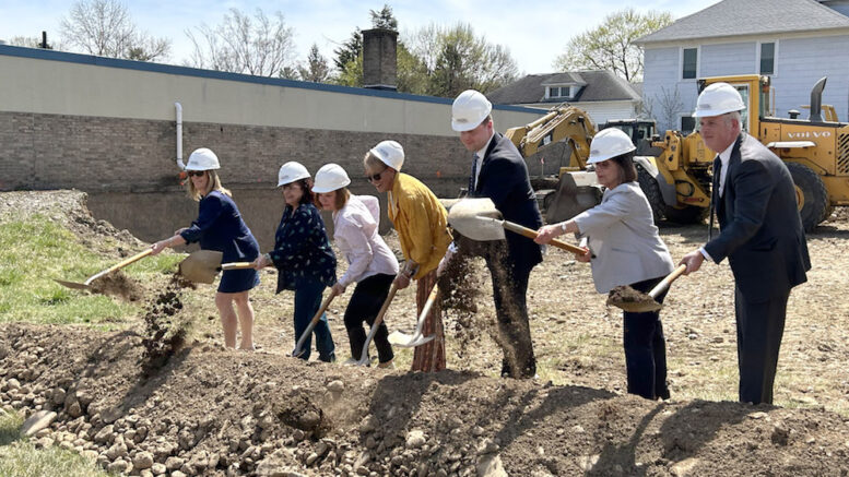 Family & Children’s Counseling Services holds groundbreaking event