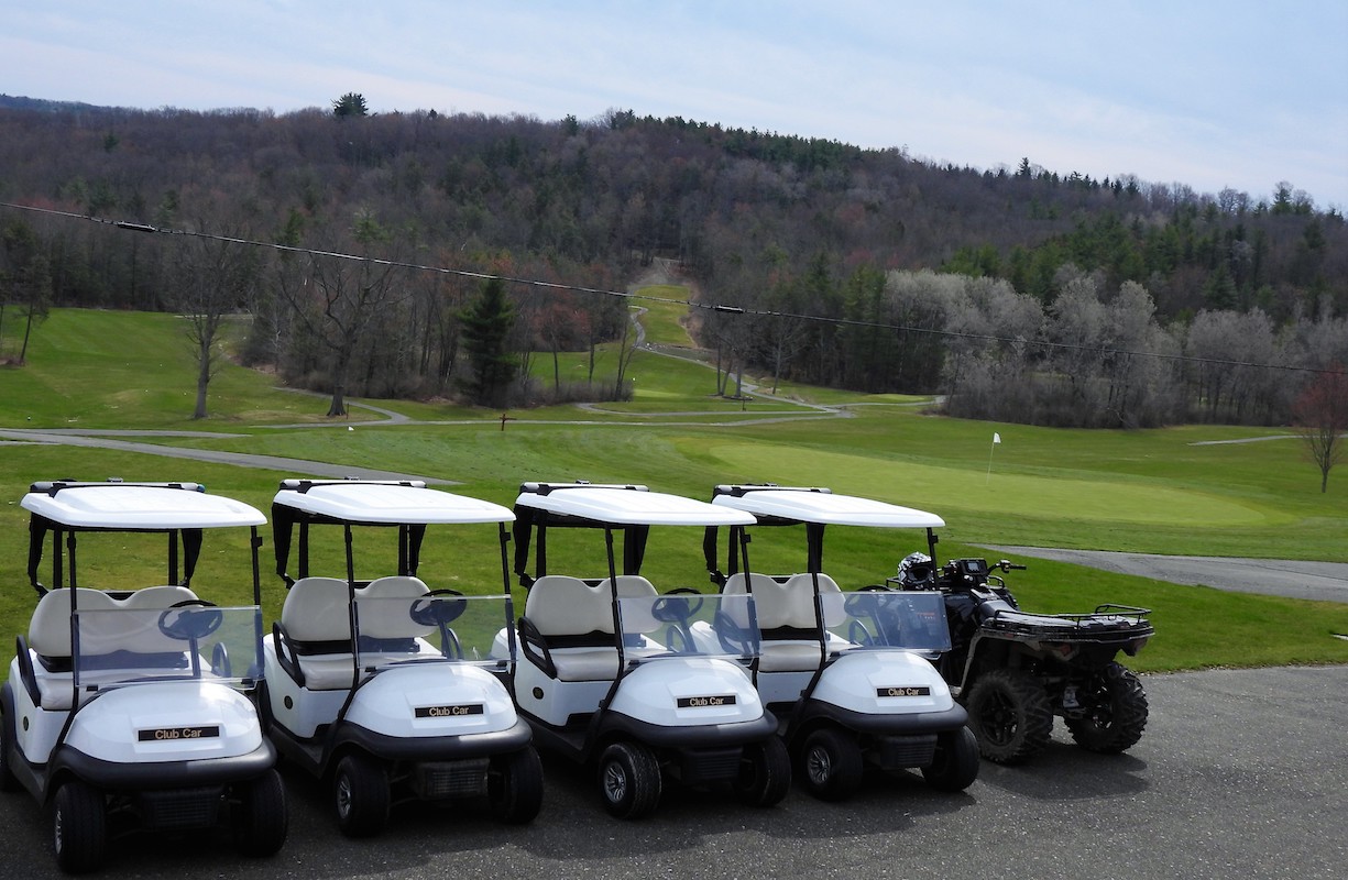 Golf returns to well-known Owego course