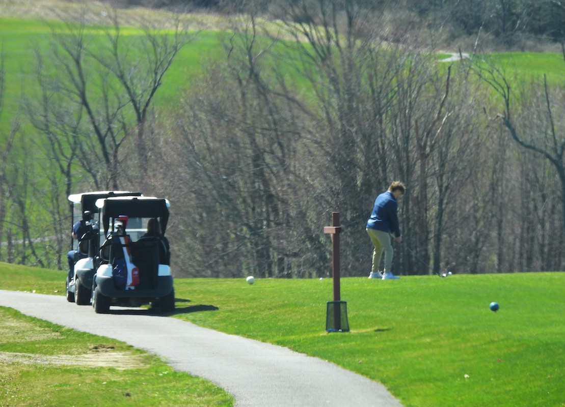 Golf returns to well-known Owego course