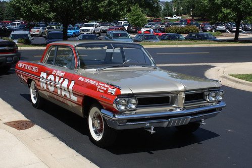 Collector Car Corner; Second in a series of Top Muscle Cars; The Fabulous 1962 Pontiac Catalina 421 SD