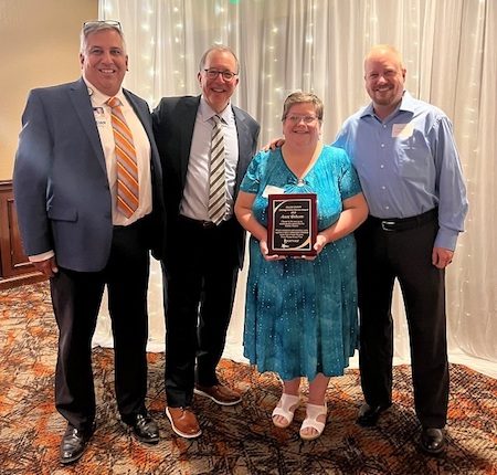 Guthrie presents Donald Guthrie Awards