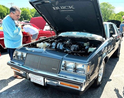 Cars We Remember / Collector Car Corner; Buick club founder responds and a pair of impressive Pontiacs