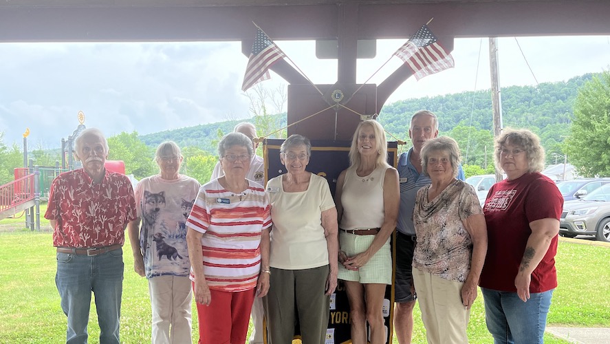 Spencer-Candor Lions Club presents awards, installs officers at annual picnic