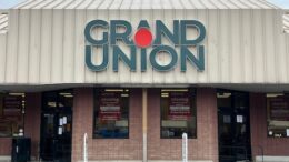 Grand Union Closes its doors