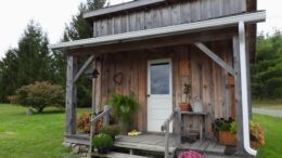 Take a drive to Golden Bee Acres Farm Market 