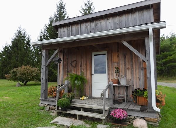 Take a drive to Golden Bee Acres Farm Market 